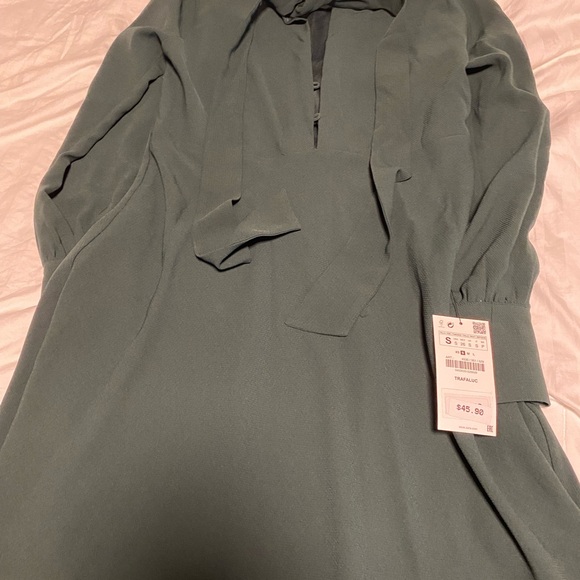 Forest Green Zara mini dress. - Picture 5 of 6